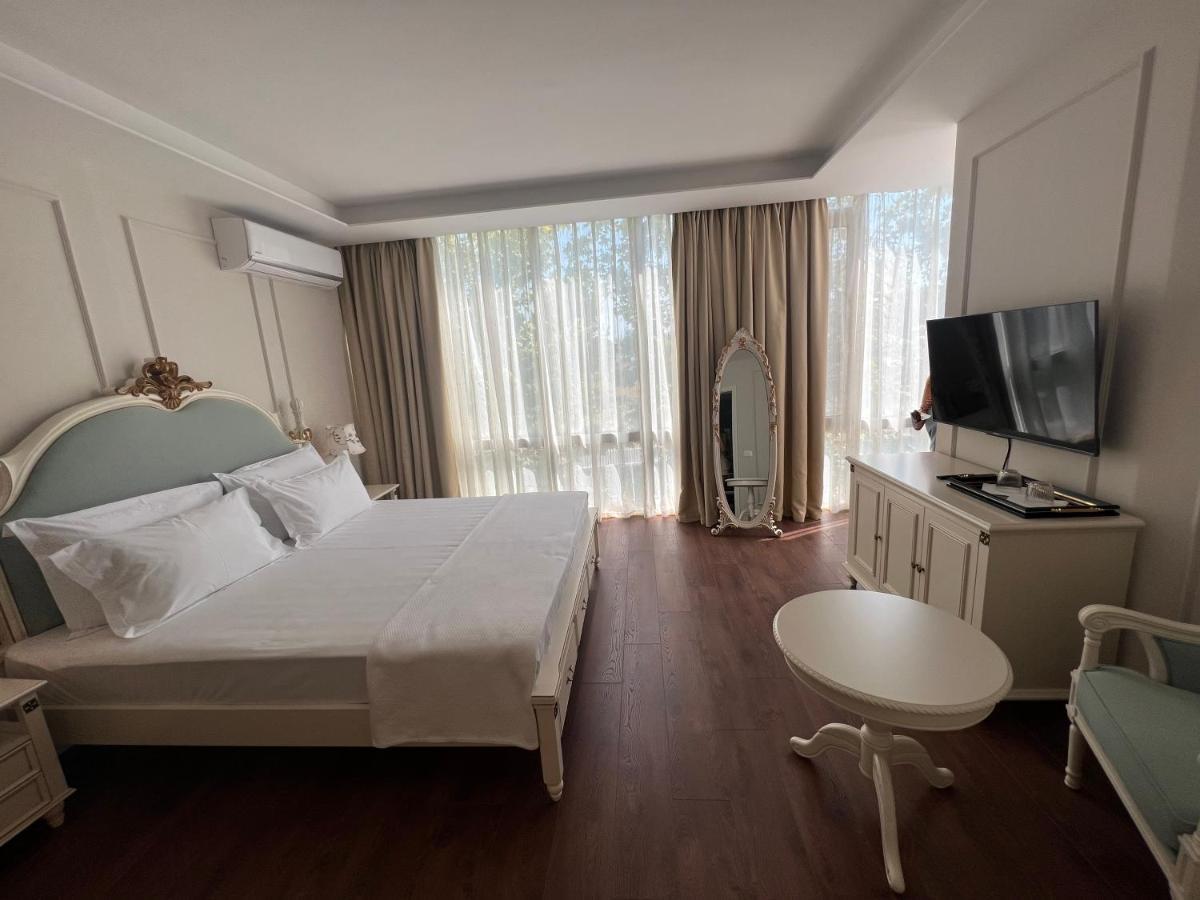 Sol Invictus Boutique Hotel Durres Albania Екстер'єр фото